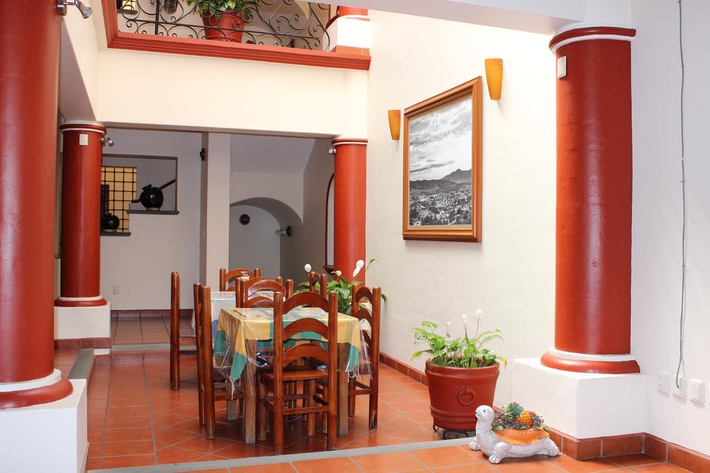 Hotel Magico 3*